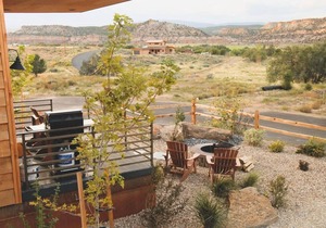 Desert Willow Tiny Cabin near Grand Staircase