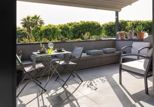 Design apartment with terrace by Wonderful Italy