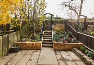 Designer 3 Bed House with Spacious interior in Haggerston