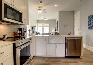 Designer Beach Condo w/Bonus Beach Gear & Amenity Access@Cinnamon Shore