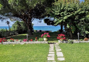 Detached holiday home at the sea, Wifi Skidi, Corfu