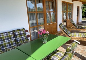 Detached vacation home with three bedrooms and balcony