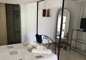 detatched Villa With Pool With Mountain And Sea Views