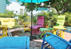 Detlow's Treasured Cottages 3