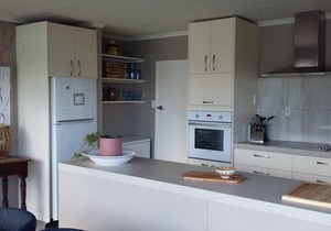 Diamond Harbour Hideaway Top Flat -Amazing views