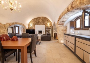 Dimora Del Castello - Four Bedroom Apartment, Sleeps 6