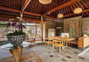 Dinara Ubud