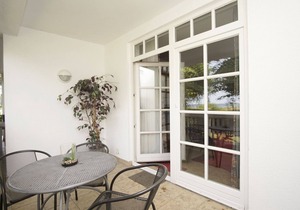 Directly on the beach promenade, balcony with sea view - Aparthotel Ostsee FeWo 22