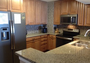Discounted rates for Sept.! Beautiful 19th floor oceanfront condo & new pools.