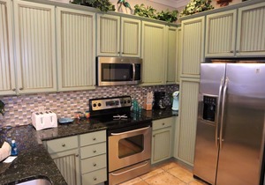 DISCOUNTED! ~Screened Porch~Free Activities! 2 GOLF CARTS*, Pet Friendly,POOL