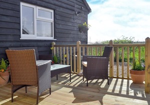 Discover Cambridgeshire from this superb holiday lodge.