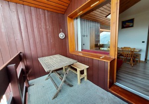 Divisible studio for 4, central location, pets allowed