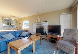 Dog-friendly oceanfront condo with amazing ocean views - steps to beach