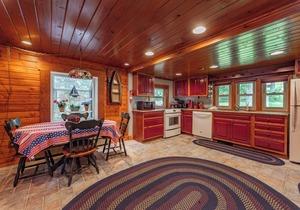 Dog Friendly Stone Cottage w/Lake Views & Hot Tub