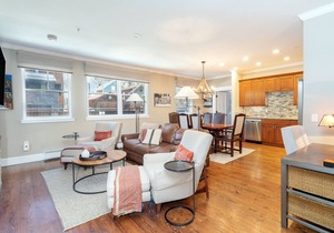 Dog-Friendly Two-Bedroom Private Residence With Luxurious Amenities