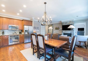 Dog-Friendly Two-Bedroom Private Residence With Luxurious Amenities