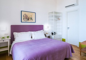 Donna Giulia, Luxury House Room 1
