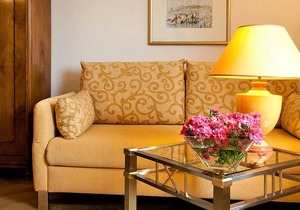 Doppelzimmer mit sep. Wohnteil, Balkon/Terrasse, Bad oder Dusche/WC, Haupthaus