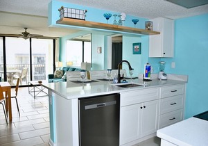 Double Balcony Corner Unit Cape Winds 309 with Ocean Views!