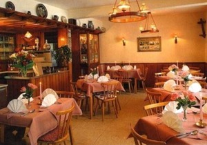 Double + - Bayerischer Hof
