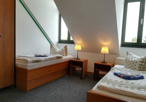 Double room (room 24) extra bed only with crib - Gästehaus EJS e.V.
