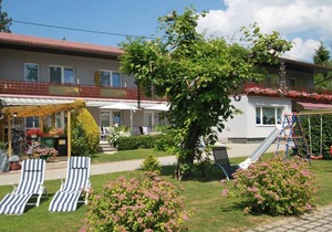 Double room street side - Pension Sonnenschein