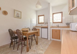 Double Room with external private bathroom and shared kitchen