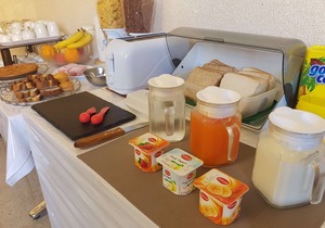 Double room with Private Bathroom and Terrace close to Mdina