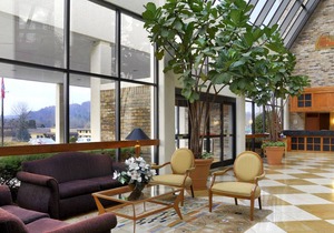 DoubleTree by Hilton Hotel Oak Ridge - Knoxville