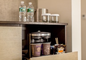 DoubleTree by Hilton Hotel & Suites Jersey City
