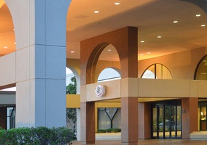 DoubleTree by Hilton Newark-Fremont