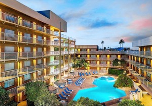 DoubleTree Suites by Hilton Phoenix