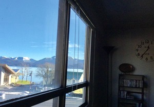 Downtown Apt. 3 w/ Ocean & Mountain Views.