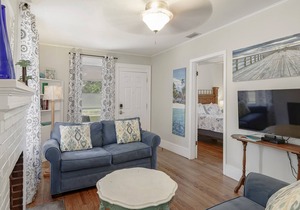 Downtown Dunedin Keylime Cottage #3