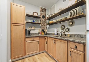 Downtown Getaway - Unit B