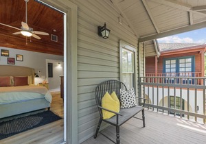 Downtown Getaway - Unit A