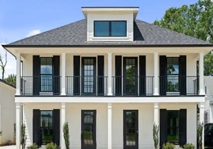 Downtown Hammond 2 bedroom, 2 bath newer condo
