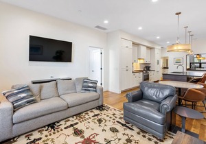 Downtown Oasis - Modern Condo in Downtown Bozeman, 30+ Night Minimum.