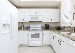 *Downtown West Palm Beach 2/2 Condo*