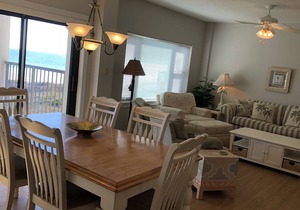 DR 1405 - Beautiful oceanfront condo with tennis, pool and easy beach access