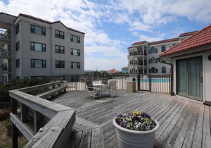 DR 2304 – Comfortable and relaxing oceanfront condo with easy beach access