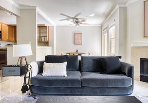 Dreamy Santa Clara 2BR w/Gym, Pool & W/D, walk to Safeway, by Blueground