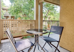 Dreamy Santa Clara 2BR w/Gym, Pool & W/D, walk to Safeway, by Blueground