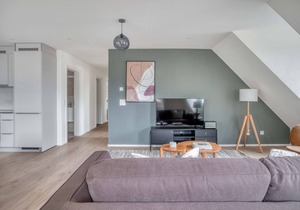 Dreamy Wiedikon 4.5 Room w/Storage & W/D, 3 min to Market, by Blueground