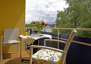 Dreibettzimmer mit Bad und WC