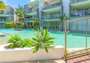 Drift North 5 - Deluxe swim up one bedroom