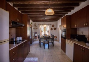 Droushia Corner House