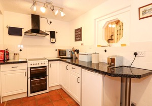 DUCK COTTAGE, family friendly, with a garden in Snettisham