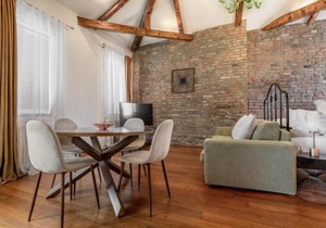 DUOMO Murano Apartment with Canal view