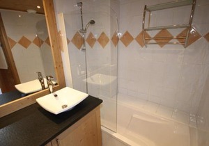 Duplex 4 Pièces avec Garage et Vue Panoramique, Proche Pistes à Bisanne 1500 - FR-1-293-89